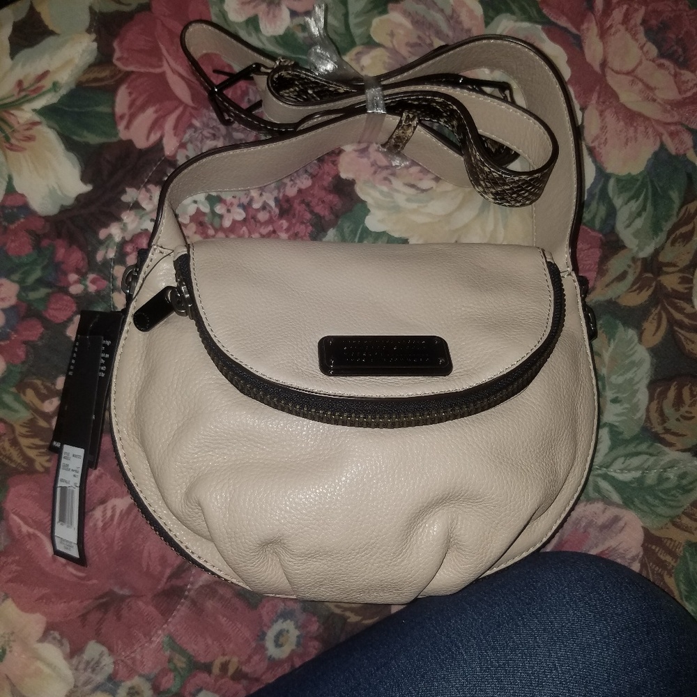 MARC JACOBS